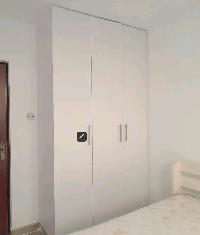 664