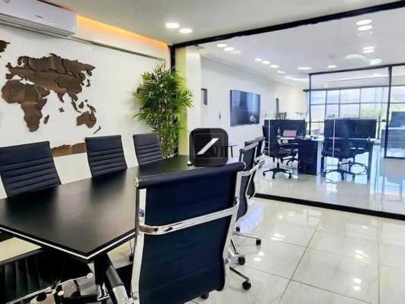 8d13963f e8c4 4744 8c1b 376e00f8b074