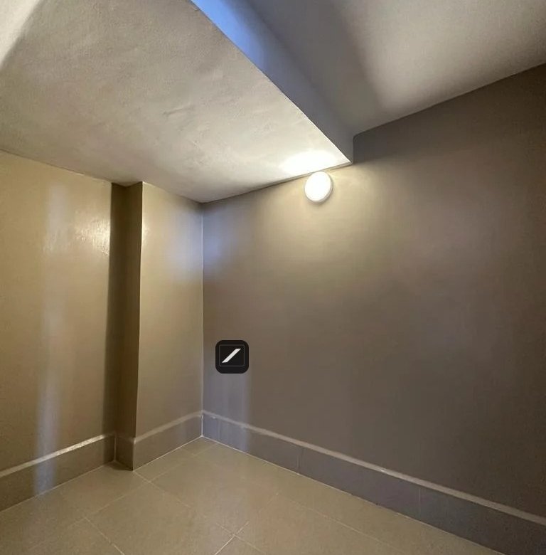 768