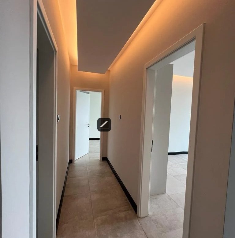 768