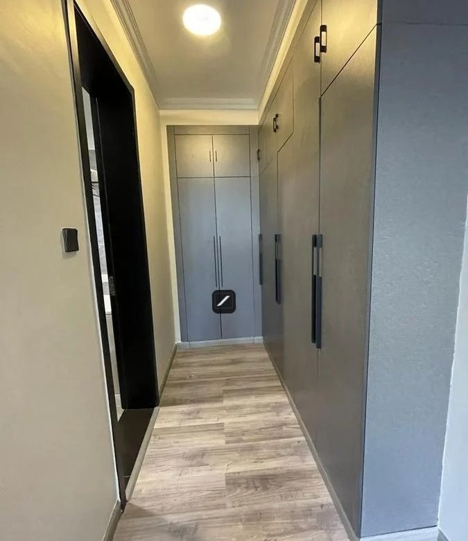 675