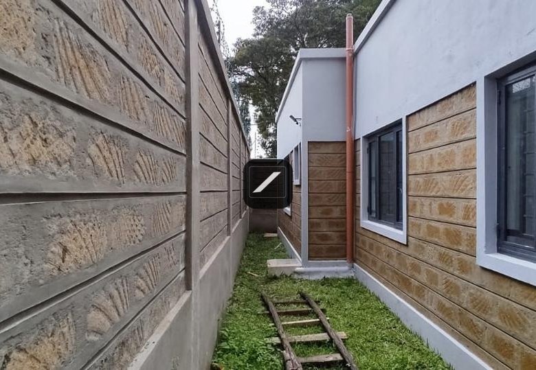 780