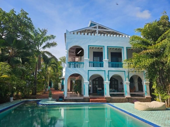 Imgi 16 77966719 79dc 4a40 81ca 0c94d3351d4b