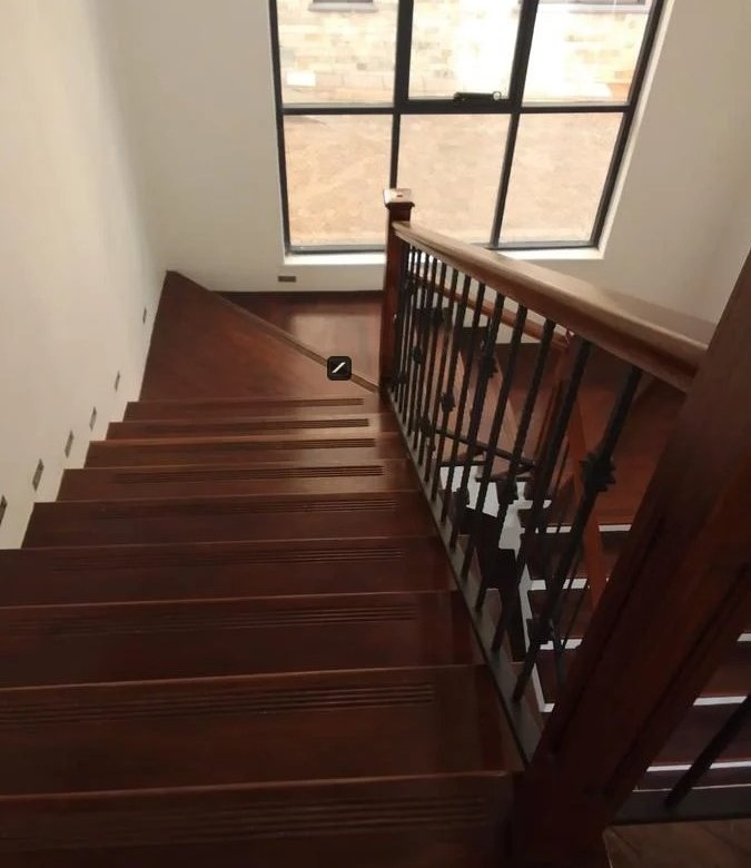675