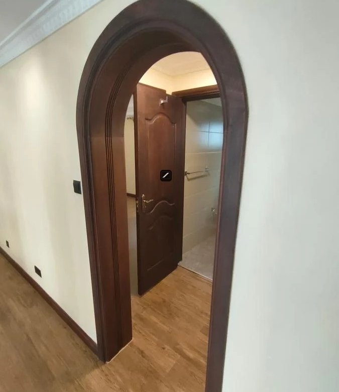 675