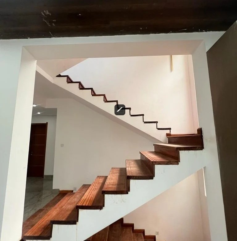 768