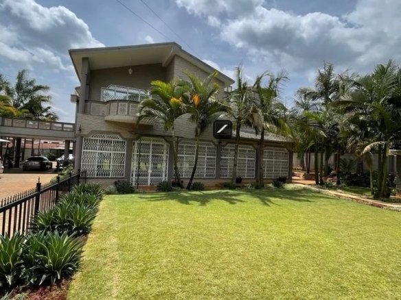 Imgi 27 WhatsApp Image 2023 04 11 at 23.10.57 768x785