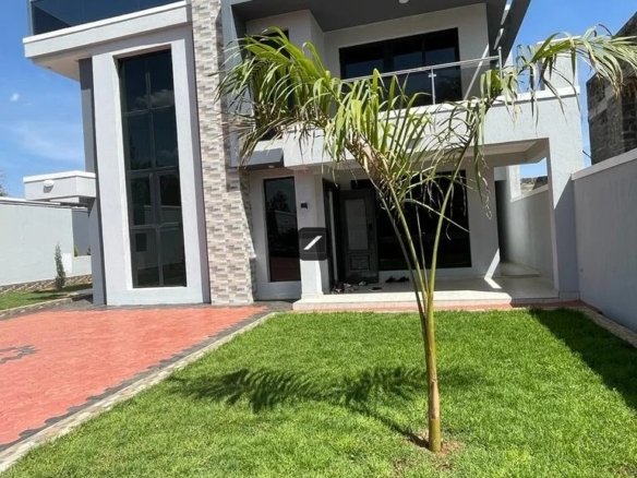 Imgi 2 WhatsApp Image 2022 12 06 at 13.48.31 768x785