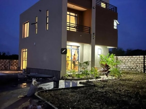 Imgi 2 WhatsApp Image 2023 03 18 at 19.03.49 768x785