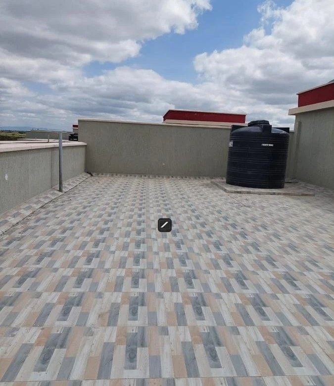675