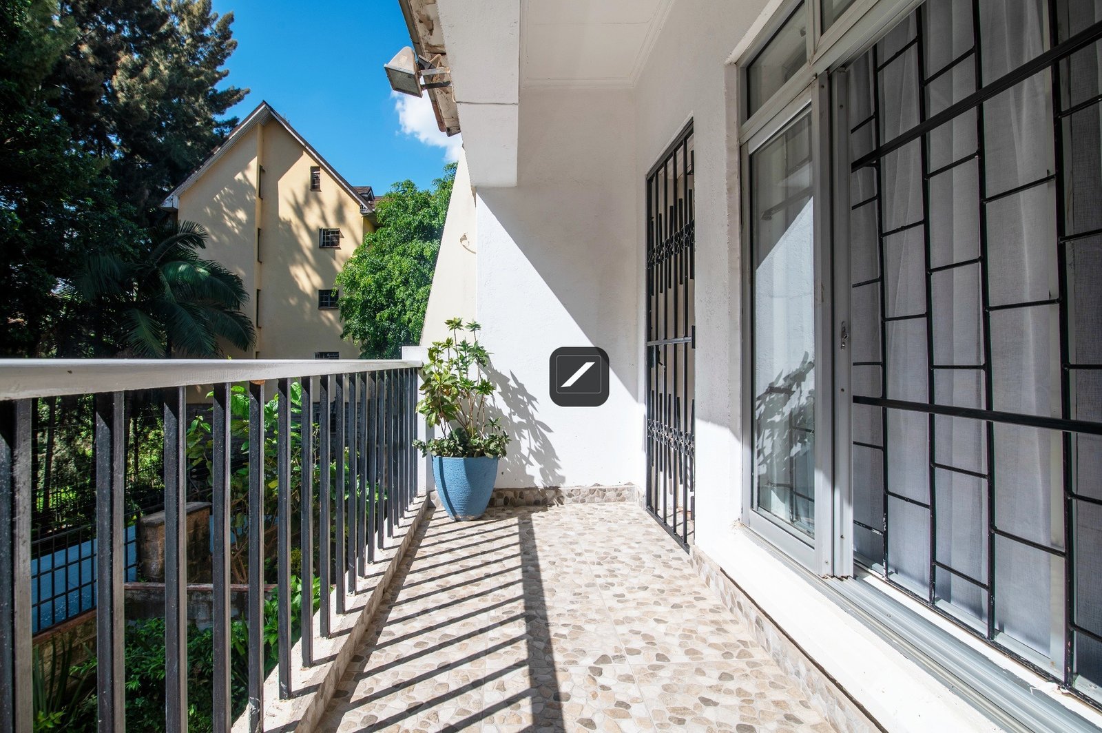 imgi_88_2177467_H_28